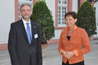Dr. Thomas Schmid, Präsident des Hessischen Landesamts für Umwelt und Geologie und Lucia Puttrich