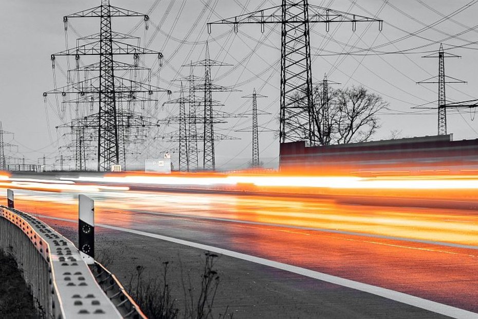 Auf der Autobahn - Strominfrastuktur