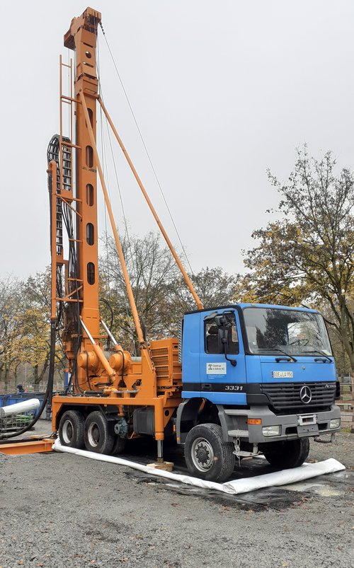 Bohrgerät für die Bohrsektion bis 350 m Tiefe