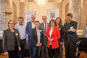 Foto von Prof. Dr. Schmid, Ministerin Hinz, Moderator Ranft und Mitgliedern des Klimabeirats