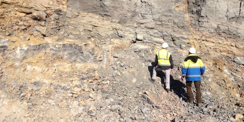 Geologische Aufnahme im Steinbruch 