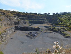 Der Basaltbruch Bransrode am Nordrand des Hohen Meissner ist momentan nicht in Betrieb.