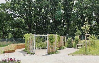 Foto des umgesetzten Themengartens in Fulda, Gesamtansicht
