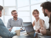 Teambesprechung im Büro