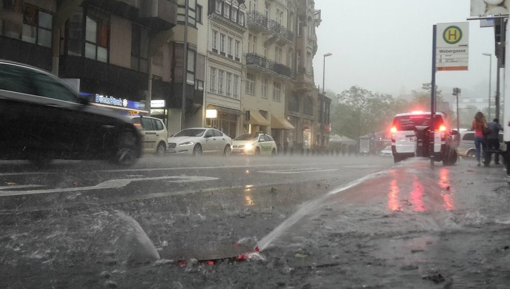 10-Hagelunwetter_Wiesbaden_7-2016.jpg